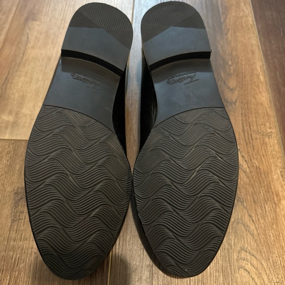 Trotters Liz Tassel T2224-005 Womens Black Patent‎ Leather Loafer Flats 9W - Picture 7 of 12